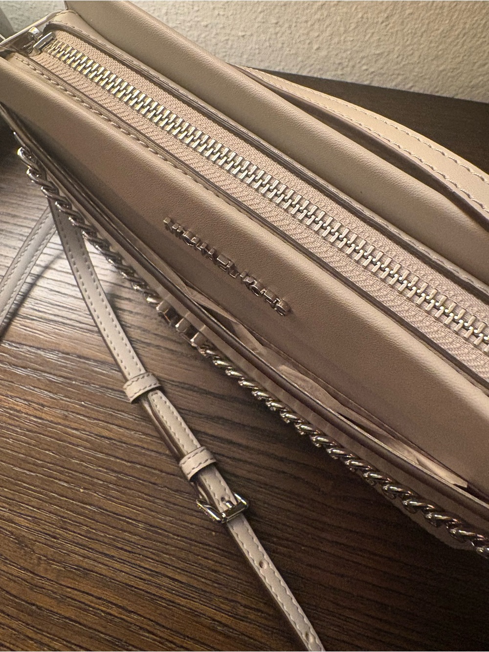NEW AUTHENTIC Michael Kors Crossbody Handbag - Picture 4 of 16